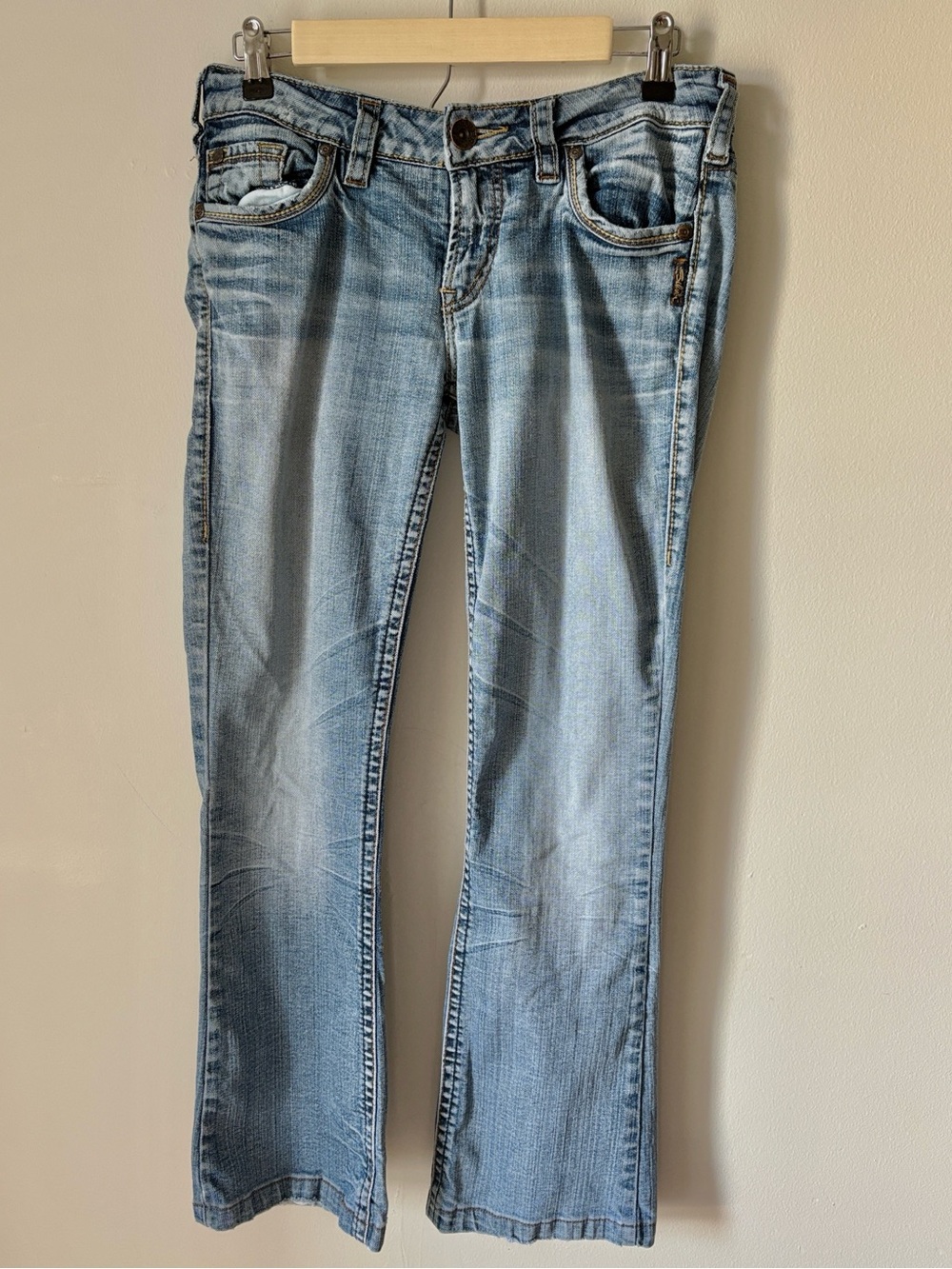 Low Waisted 90’s Vintage Silver Jeans